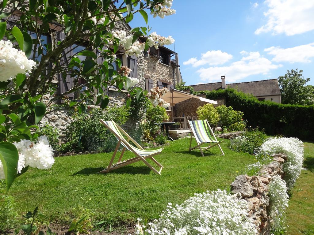 La Maison Du Fargis Hotel Auffargis Exterior photo